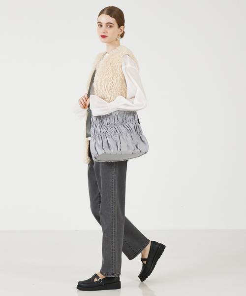 soeur（スール）の「●SOEUR/シャーリングテープショルダー（トートバッグ・レディース・ベージュ/ライトグレー/ブラック・フリー）」の10枚目の写真