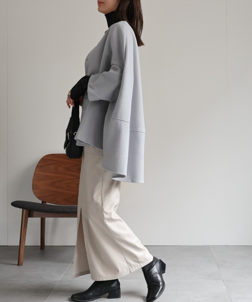 sakishimatokyo（サキシマトーキョー）の「フェイクウール ノーカラーケープコート/ポンチョ/秋冬（ポンチョ・レディース・ブラック/ベージュ/ブラウン/ブルー・FREE）」の8枚目の写真