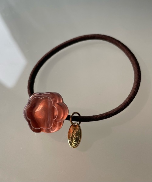 tone（トーン）の「【KuKuLu TOKYO】クラシック モチーフ ポニー（ヘアゴム・レディース・ブラック系その他2/ブラウン系その他/ブラック系その他/ブラウン系その他2・FREE）」の9枚目の写真