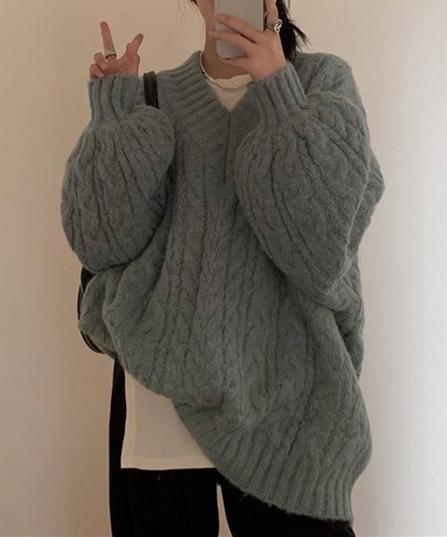 gossip!ロサンゼルス(ゴシップロサンゼルス)の「YUGA Vネックツイストセーター(ニット/セーター・レディース・オフホワイト/ライトグリーン/グレー・FREE)」の17枚目の写真