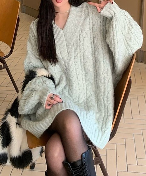 gossip!ロサンゼルス(ゴシップロサンゼルス)の「YUGA Vネックツイストセーター(ニット/セーター・レディース・オフホワイト/ライトグリーン/グレー・FREE)」の22枚目の写真