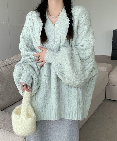 gossip!ロサンゼルス(ゴシップロサンゼルス)の「YUGA Vネックツイストセーター(ニット/セーター・レディース・オフホワイト/ライトグリーン/グレー・FREE)」の8枚目の写真