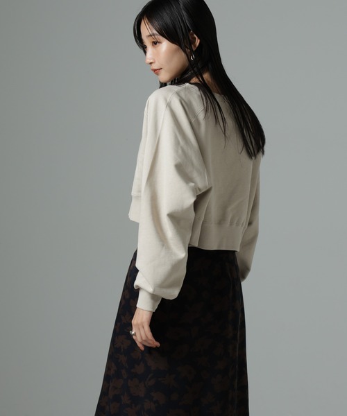 NANO universe（ナノユニバース）の「ショートスウェットプルオーバー（スウェット・レディース・グリーン/ベージュ/チャコール・FREE）」の5枚目の写真