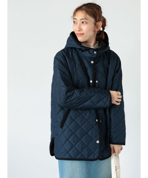Lugnoncure（ルノンキュール）の「フード付キルトミドルコート（その他アウター・レディース・カーキ/ブラック/オフホワイト/ネイビー・F）」の10枚目の写真