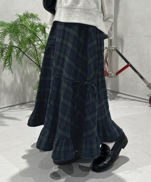 kutir（クティール）の「【2サイズ展開】アソートダブルリボンフリルスカート（スカート・レディース・ネイビー/レッド/ブラック/チャコールグレー/ブラック系その他/ブルー/イエロー/グリーン・MEDIUM/LARGE）」の16枚目の写真