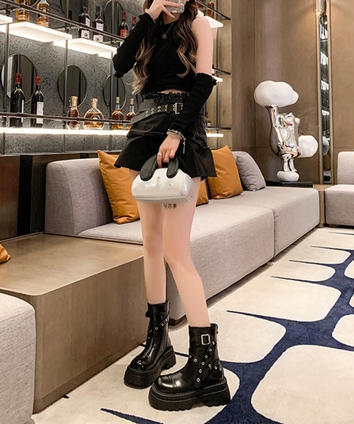 Lace Ladies(レースレディース)の「レザー調 スタッズ クロス ベルト 厚底 ブーツ(ブーツ・レディース・ブラック/アイボリー・25cm/24.5cm/24cm/23.5cm/23cm/22.5cm)」の14枚目の写真