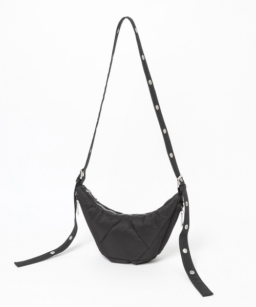 HARE(ハレ)の「パテッドナイロンBAG(HARE)(ショルダーバッグ・メンズ・ブラック・FREE)」の17枚目の写真