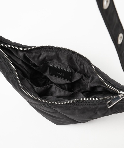HARE(ハレ)の「パテッドナイロンBAG(HARE)(ショルダーバッグ・メンズ・ブラック・FREE)」の10枚目の写真