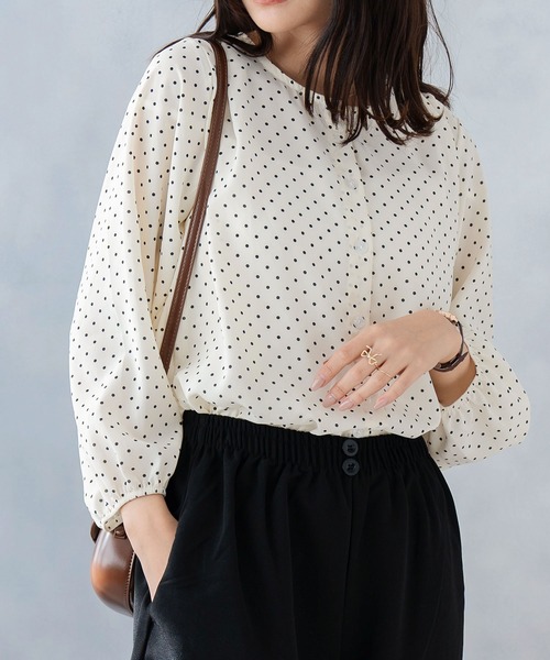 Asterellivi(アステレリビ)の「主役級ドットブラウス(シャツ/ブラウス・レディース・ベージュ/ブラック・M/L)」の18枚目の写真