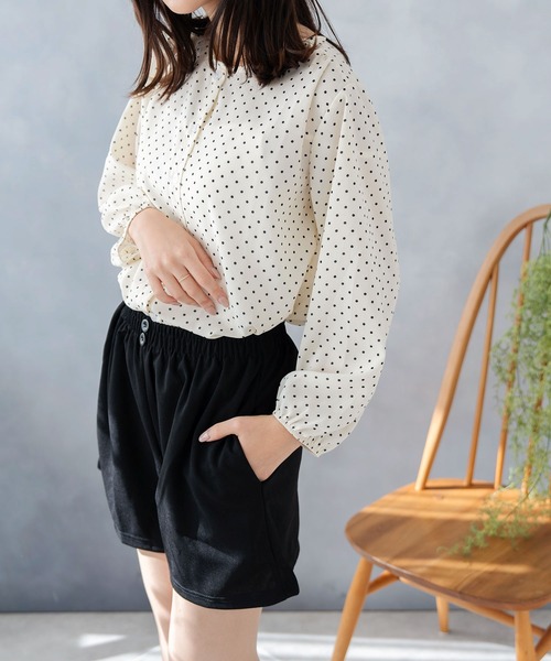 Asterellivi(アステレリビ)の「主役級ドットブラウス(シャツ/ブラウス・レディース・ベージュ/ブラック・M/L)」の17枚目の写真