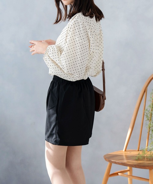 Asterellivi(アステレリビ)の「主役級ドットブラウス(シャツ/ブラウス・レディース・ベージュ/ブラック・M/L)」の14枚目の写真