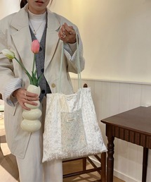 レース刺繍ポケットトートバッグ