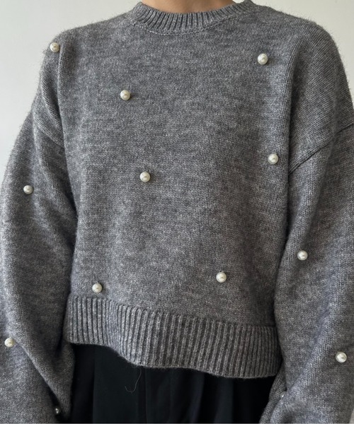 I_am(アイアム)の「round neck pearl accent knit / ラウンドネックパールアクセントニット(ニット/セーター・レディース・グレー/アイボリー/チャコール・FREE)」の16枚目の写真