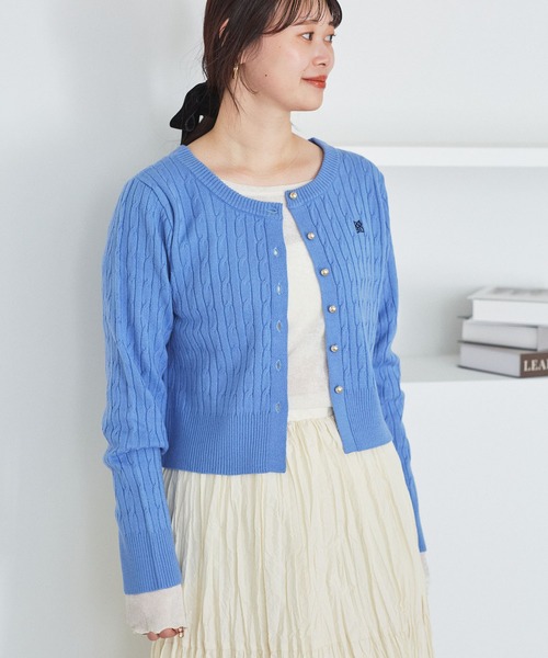 VIS(ビス)の「ワンポイント胸刺繍ケーブルカーディガン(カーディガン/ボレロ・レディース・グレー/レッド/キナリ/サックスブルー・FREE)」の7枚目の写真