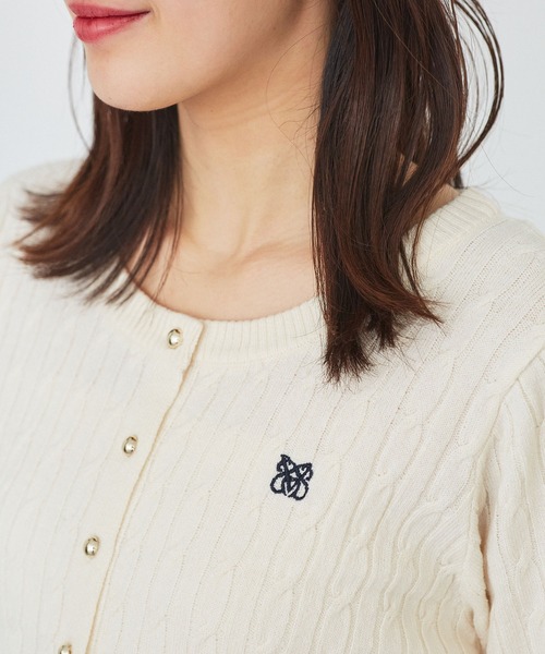 VIS(ビス)の「ワンポイント胸刺繍ケーブルカーディガン(カーディガン/ボレロ・レディース・グレー/レッド/キナリ/サックスブルー・FREE)」の11枚目の写真