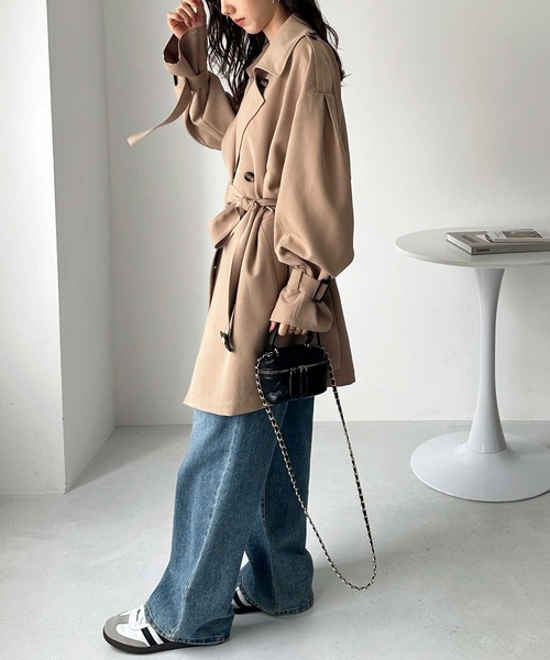 GeeRA（ジーラ）の「キャンディースリーブミドル丈Ａライントレンチコート（トレンチコート・レディース・アイボリー/ベージュ・LARGE/X-LARGE/MEDIUM）」の15枚目の写真