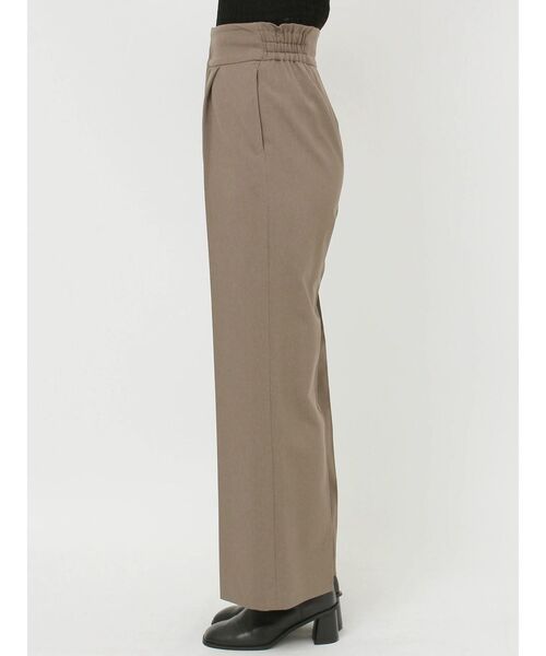 MURUA(ムルーア)の「【セットアップ対応】センプレワイドパンツ(スラックス・レディース・モカ/ライトグレー/ピンク/グレー/ブラック・1/2)」の9枚目の写真