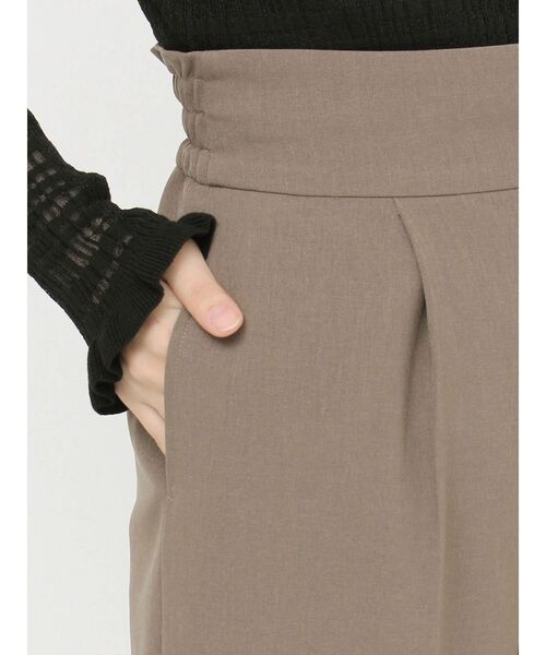 MURUA(ムルーア)の「【セットアップ対応】センプレワイドパンツ(スラックス・レディース・モカ/ライトグレー/ピンク/グレー/ブラック・1/2)」の12枚目の写真