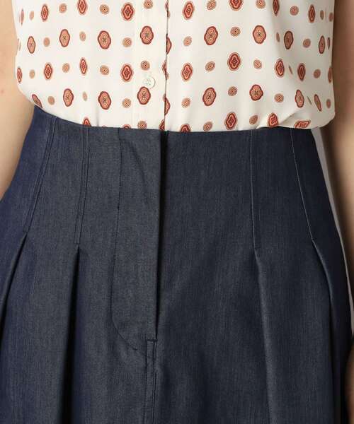 DRESSTERIOR(ドレステリア)の「◆【接触冷感/吸水速乾】クールタッチデニムライクタックスカート(スカート・レディース・ネイビー・34/36/38/40)」の15枚目の写真