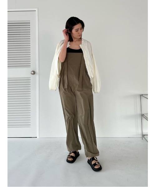 UR'S（ユアーズ）の「ドローストリングブルゾン/ラッシュガード（ラッシュガード・レディース・アイボリー/ブラック・L/M/S）」の5枚目の写真