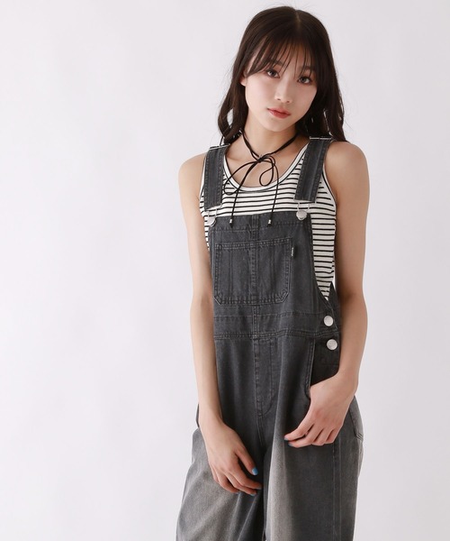 repipi armario(レピピ アルマリオ)の「デニムオーバーオール(サロペット/オーバーオール・キッズ・ブルー/ブラック/アイボリー・LARGE/MEDIUM/SMALL)」の5枚目の写真