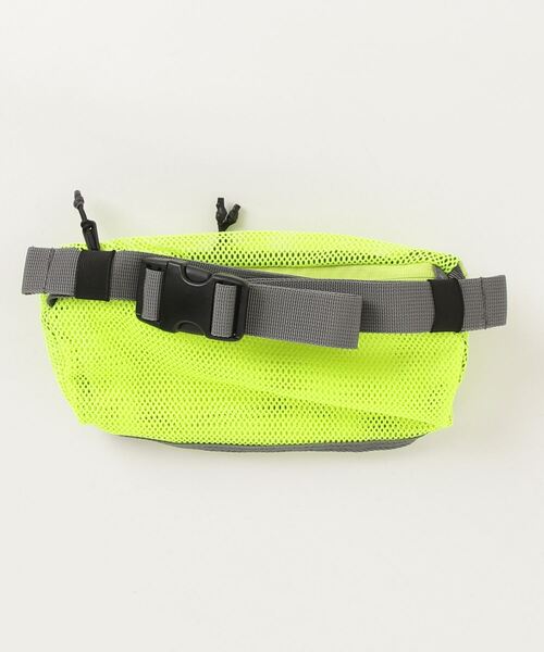 MARMOT（マーモット）の「Marmot/マーモット　マーモットマウンテンワークス メッシュウエストポーチ　MMW Mesh Waist Pouch（ショルダーバッグ・レディース・ブラック/アイボリー/イエロー・FREE）」の4枚目の写真