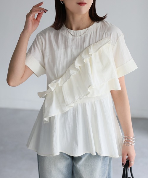 Riberry（リベリー）の「アシメフリルペプラムフレアブラウス（シャツ/ブラウス・レディース・アイボリー/ブラック・FREE）」の3枚目の写真