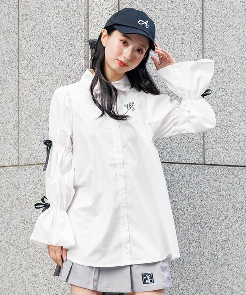 algy（アルジー）の「りぼんシャツミニワンピ（シャツワンピース・キッズ・オフホワイト/ブラック/サックスブルー・XX-SMALL/X-SMALL/MEDIUM/SMALL）」の2枚目の写真