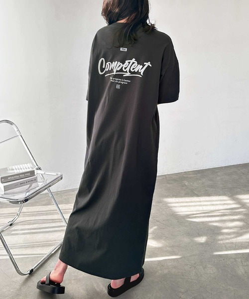 GeeRA(ジーラ)の「綿100%アソートロゴグラフィックプリントオーバーサイズTシャツワンピース(ワンピース・レディース・オートミール/チャコール/ナチュラル/チャコールグレー・LARGE/X-LARGE/MEDIUM)」の10枚目の写真