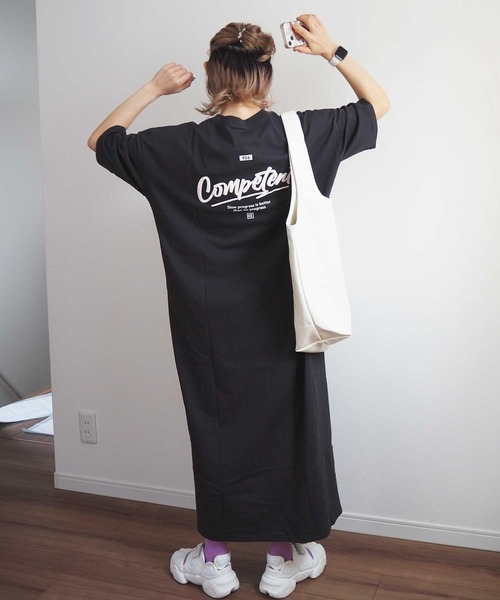 GeeRA(ジーラ)の「綿100%アソートロゴグラフィックプリントオーバーサイズTシャツワンピース(ワンピース・レディース・オートミール/チャコール/ナチュラル/チャコールグレー・LARGE/X-LARGE/MEDIUM)」の22枚目の写真