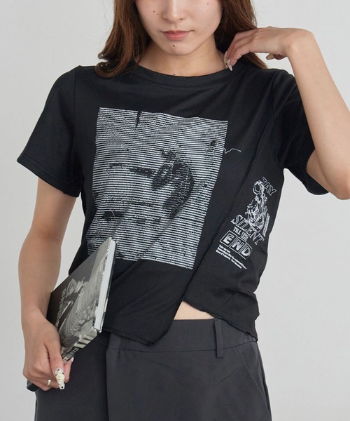 H.TOKYO(エイチトウキョウ)の「グラフィック クロップドアシメTシャツ(Tシャツ/カットソー・レディース・ブラック/ホワイト・MEDIUM/LARGE/X-LARGE)」の1枚目の写真