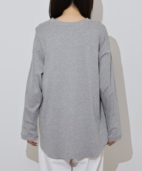 atONE(アットワン)の「ラウンドヘムロンT(Tシャツ/カットソー・レディース・ブラック/オフホワイト/杢グレー・M-L/LL~3L/4L~5L)」の21枚目の写真