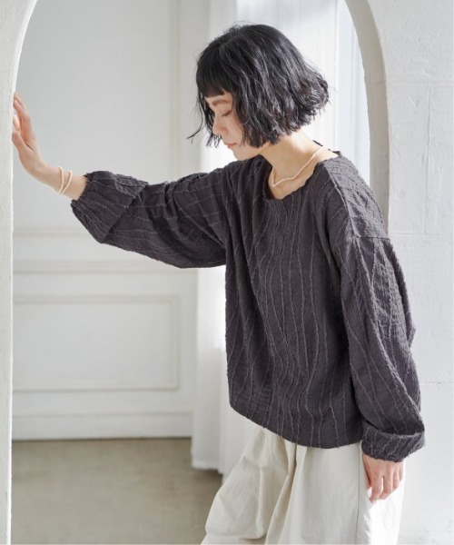 LBC（エルビーシー）の「ストライプジャカードカットプルオーバー（Tシャツ/カットソー・レディース・ライトパープル/オフホワイト/チャコールグレー・M）」の4枚目の写真