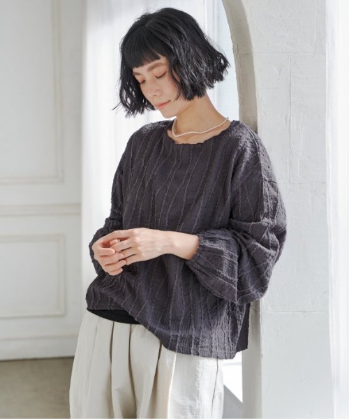 LBC（エルビーシー）の「ストライプジャカードカットプルオーバー（Tシャツ/カットソー・レディース・ライトパープル/オフホワイト/チャコールグレー・M）」の5枚目の写真