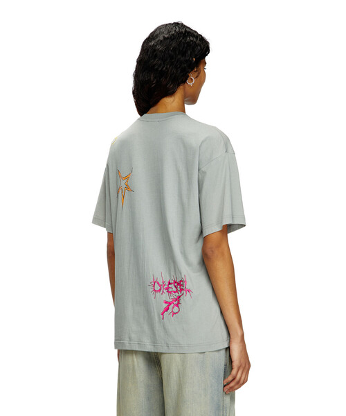 DIESEL(ディーゼル)の「ウィメンズ Tシャツ T-BUXT-Q1(Tシャツ/カットソー・レディース・ピンク/グレー・SMALL/XX-SMALL/MEDIUM/LARGE/X-SMALL)」の7枚目の写真