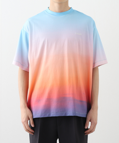 WISM(ウィズム)の「【INTODUSK / イントゥダスク】 DUSK GRADATION SS TEE DSPI017(Tシャツ/カットソー・メンズ・ライトブルー/ダークブルー・LARGE/MEDIUM/X-LARGE)」の9枚目の写真