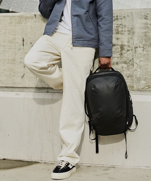 Aer(エアー)の「Aer エアー Day Pack 3 デイパック 3 バックパック リュック(バックパック/リュック・メンズ・ブラック・FREE)」の4枚目の写真