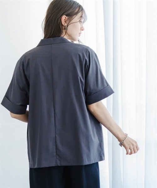 Maison INNESS(メゾンアイネス)の「ハーフスリーブオーバーサイズダブルブレストジャケット(防しわ・接触冷感・UVカット)(テーラードジャケット・レディース・チャコール/ベージュ/ライトグレー・S~M/L~LL/3L~4L)」の13枚目の写真