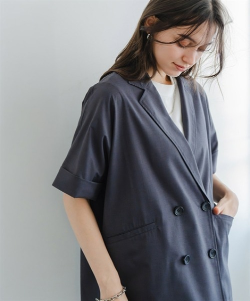Maison INNESS(メゾンアイネス)の「ハーフスリーブオーバーサイズダブルブレストジャケット(防しわ・接触冷感・UVカット)(テーラードジャケット・レディース・チャコール/ベージュ/ライトグレー・S~M/L~LL/3L~4L)」の15枚目の写真