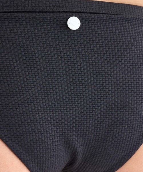 ROXY(ロキシー)の「COASTAL ESCAPE BIKIN /ロキシーリングストラップバンドゥビキニ(水着)(水着・レディース・ホワイト/ブラック/ブルー/グリーン・SMALL/MEDIUM/LARGE)」の11枚目の写真