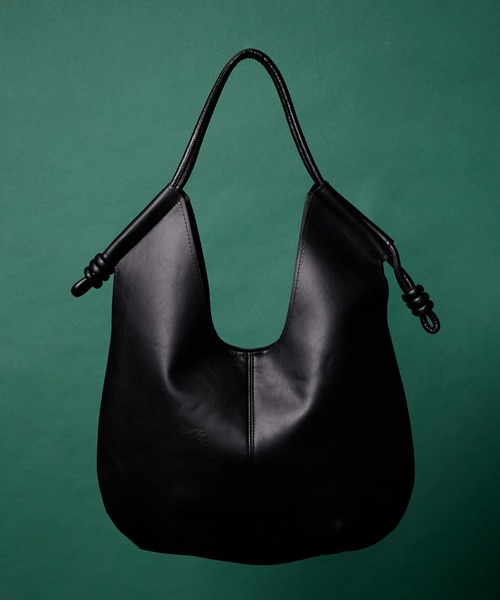 folka(フォルカ)の「3C22 大容量 アーバンシック PUレザートート(トートバッグ・レディース・ブラウン/ブラック・ONESIZE)」の1枚目の写真