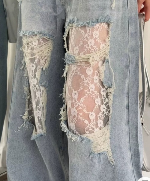 AsRiRe(アスリレイ)の「新色追加/レースダメージデニムパンツ(デニムパンツ・レディース・サックスブルー/ホワイト/ブラック・M/S/L)」の4枚目の写真