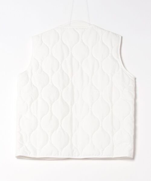 CERCA(チェルカ)の「【NOWLE】ワンポイントロゴ 刺繍 キルティング ベスト(ベスト・メンズ・オフホワイト/ブルー・MEDIUM/LARGE)」の3枚目の写真