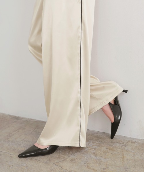 LIAN（リアン）の「サイドラインサテンイージーパンツ（その他パンツ・レディース・アイボリー/ピンク/グレー/ブラック・FREE）」の15枚目の写真