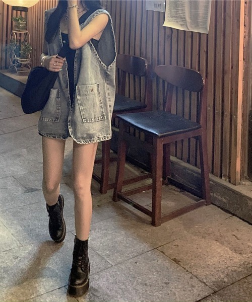 LETee(レティー)の「ワンウォッシュ デニムジレ(その他アウター・レディース・ブルー・FREE)」の8枚目の写真