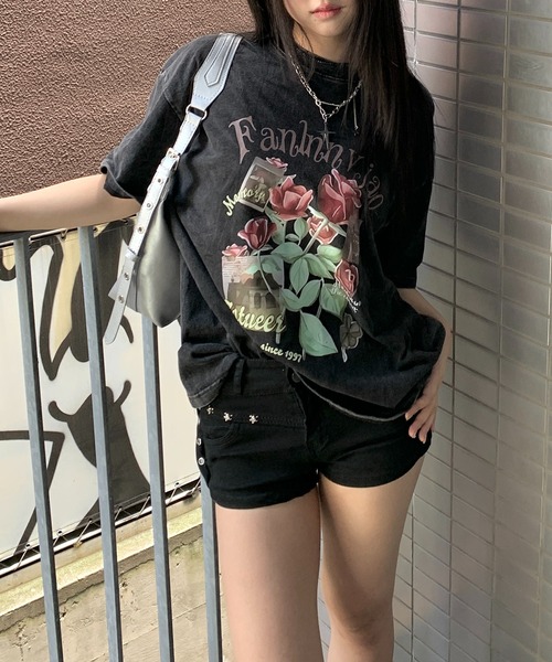 lilful(リルフル)の「花柄プリント ウォッシュデザイン カジュアルTシャツ(Tシャツ/カットソー・レディース・ブラック系その他・S/M)」の10枚目の写真