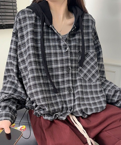 aimoha(アイモハ)の「チェック柄フーディシャツ(パーカー・レディース・ブラック/チョコ・FREE)」の8枚目の写真