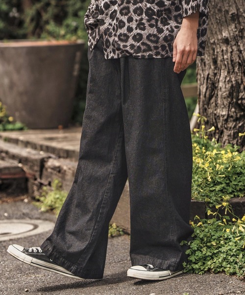 CAMBIO(カンビオ)の「mp13567- タック入りワイドデニムパンツ(デニムパンツ・メンズ・ブラック/ネイビー・M/L/XL)」の12枚目の写真