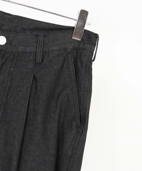 CAMBIO(カンビオ)の「mp13567- タック入りワイドデニムパンツ(デニムパンツ・メンズ・ブラック/ネイビー・M/L/XL)」の21枚目の写真