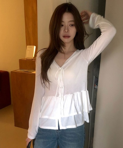 VIBGYOR(ヴィブジョー)の「フリルティアード ロングカットカーディガン 長袖 カットソー長袖(CZ)(カーディガン/ボレロ・レディース・ホワイト/ブラック/チャコール・FREE)」の4枚目の写真